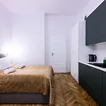 公寓 Unique Style Old Town - 25 Min From The Airport - By Homelike