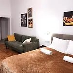 Unique Style Old Town - 25 Min From The Airport - By Homelike 克拉科夫