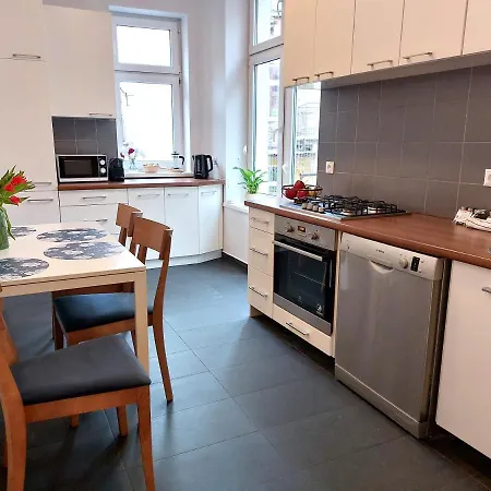 Unique Style Old Town - 25 Min From The Airport - By Homelike