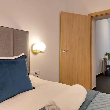 Apartamento Unique Style Old Town - 25 Min From The Airport - By Homelike