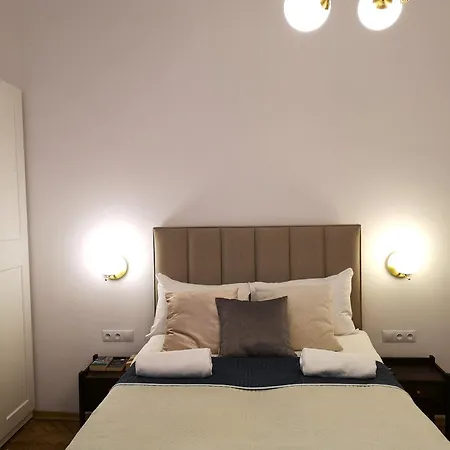 Unique Style Old Town - 25 Min From The Airport - By Homelike Appartamento *