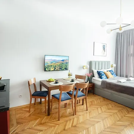 Appartamento Unique Style Old Town - 25 Min From The Airport - By Homelike *