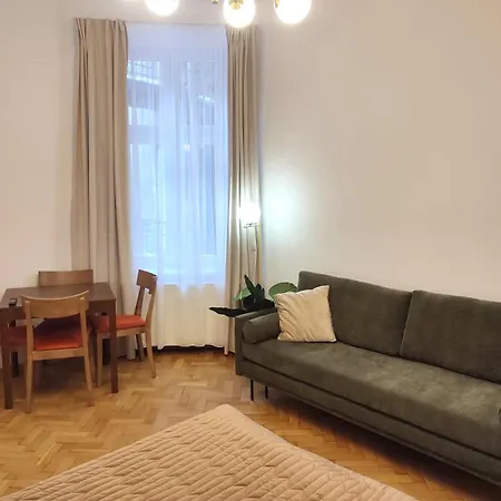 Unique Style Old Town - 25 Min From The Airport - By Homelike Cracovia